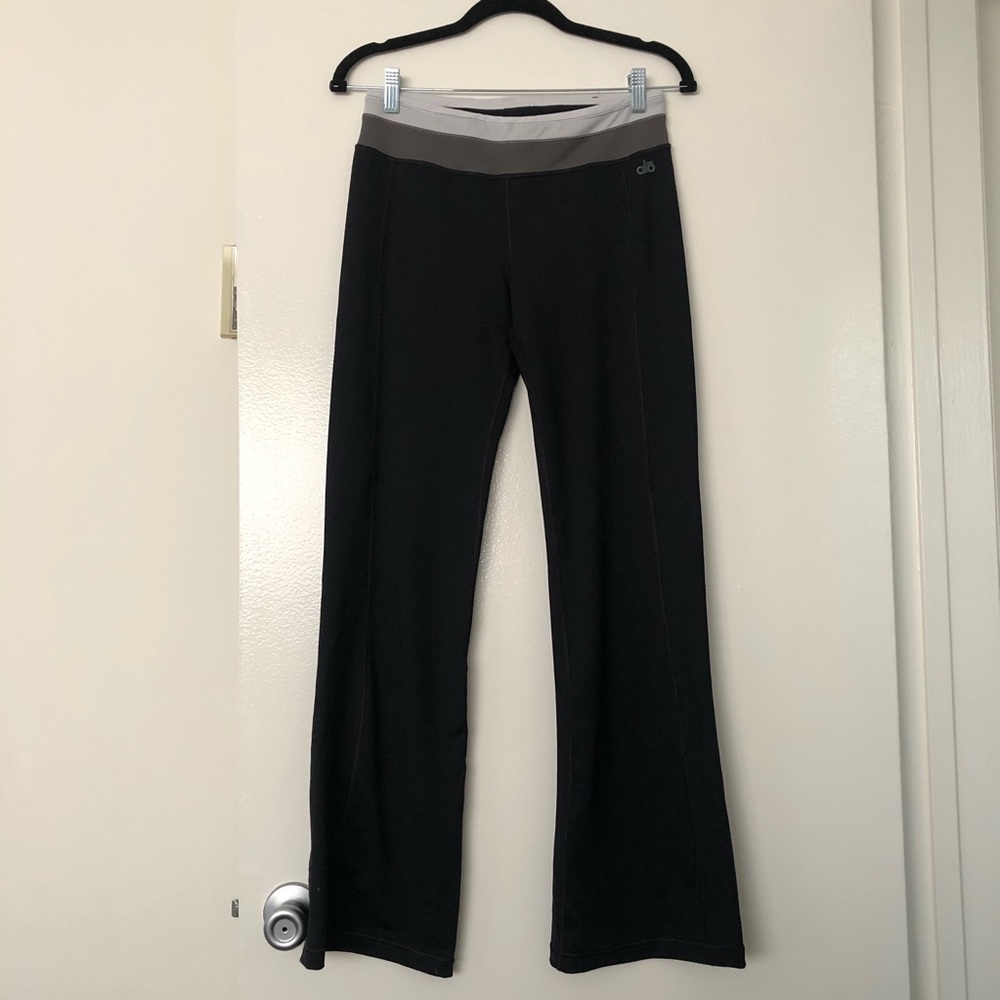 Alo Yoga Black Flare Leggings Size S